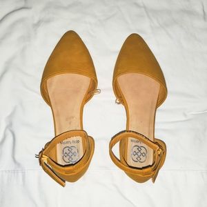 Yellow Daisy Fuentes kitten heels